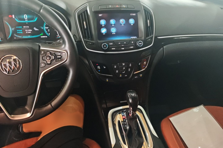 别克 君威 2015款 1.6T 精英技术型中控内饰7003