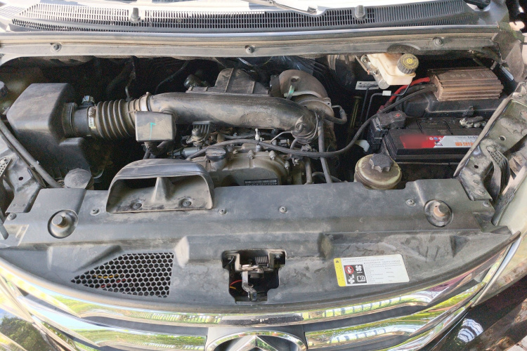 上汽大通MAXUS 大通G10 2018款 PLUS 2.0T 自动旗舰版局部细节24