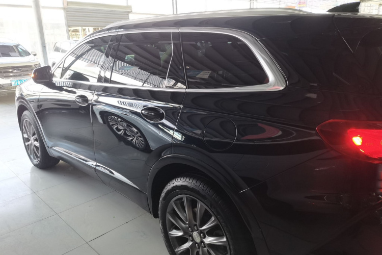 别克 昂科旗 2022款 652T 四驱尊贵型 7座车身外观4