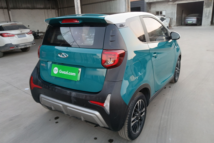 奇瑞 小蚂蚁 2022款 甜粉款 半糖版 磷酸铁锂 30kW 301km车身外观7