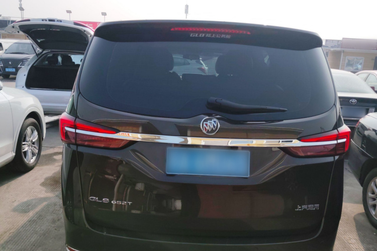 别克GL8 2021款 陆上公务舱 652T 舒适型车身外观6