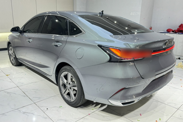 长安 锐程PLUS 2023款 1.5T DCT尊贵型车身外观6002