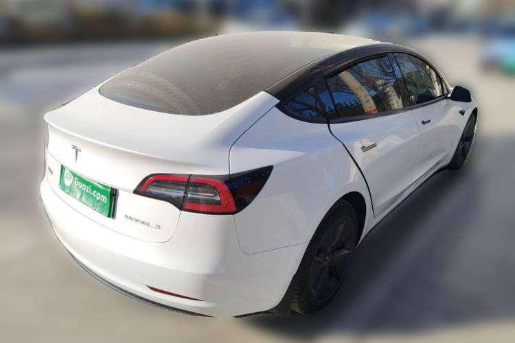 特斯拉 Model 3 2022款 后轮驱动版车身外观7