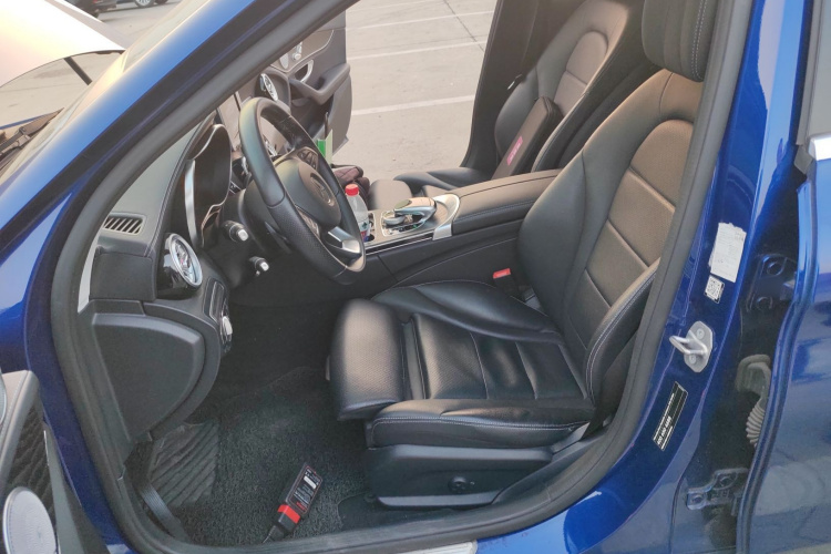 奔驰C级 2017款 改款 C 200 L 运动版中控内饰19