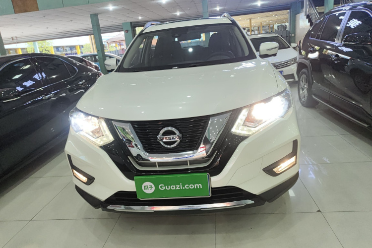 日产 奇骏 2019款 2.0L CVT智联舒适版 2WD车身外观2