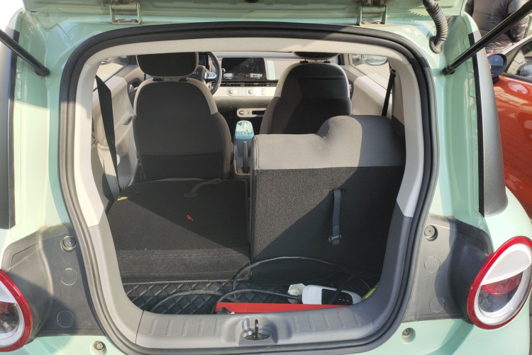 长安启源 长安Lumin 2022款 210km 香甜款机舱底盘23