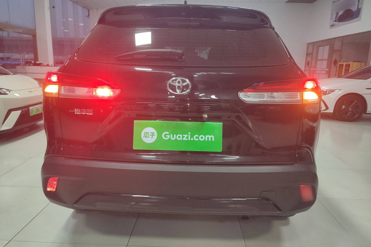 丰田 卡罗拉锐放 2022款 2.0L 先锋版车身外观6004