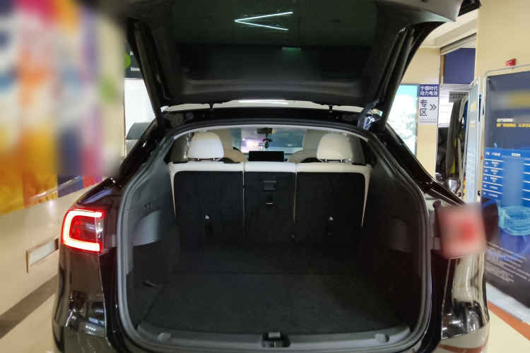 特斯拉 Model Y 2023款 后轮驱动版局部细节23