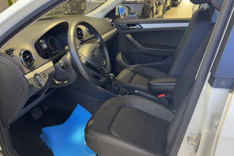 捷达VA3 2021款 1.5L 自动荣耀版中控内饰7003