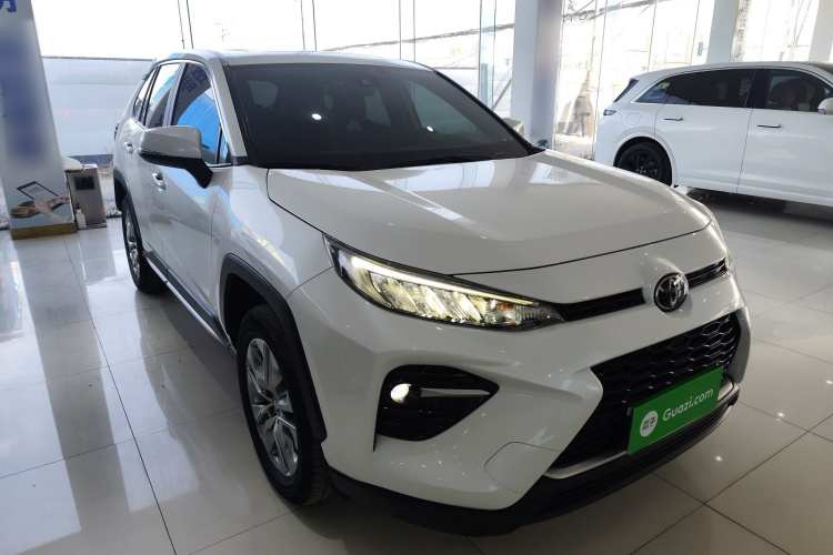 丰田 威兰达 2021款 2.0L CVT两驱豪华版车身外观3