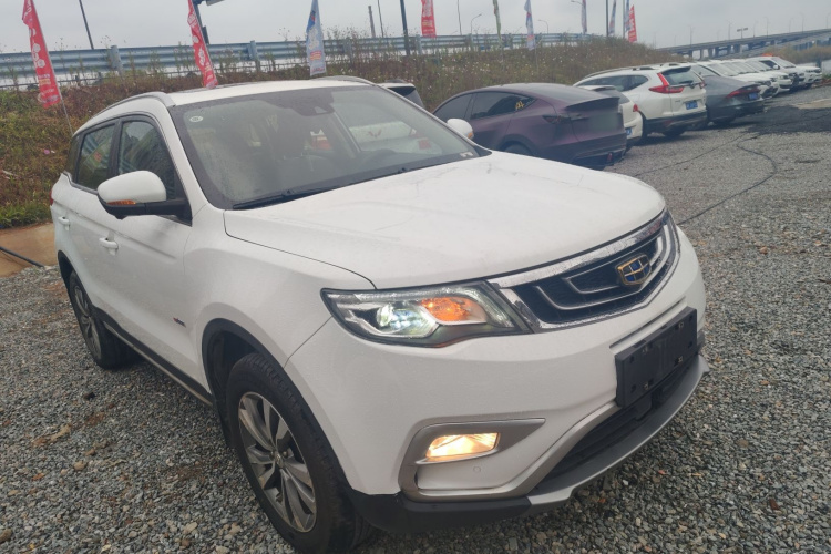 吉利汽车 博越 2016款 1.8TD 自动智尊型车身外观3