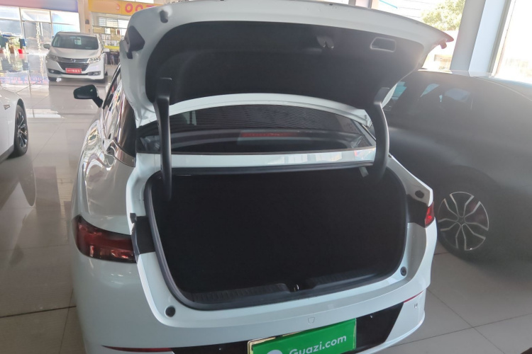 小鹏P5 2024款 500Plus版局部细节23