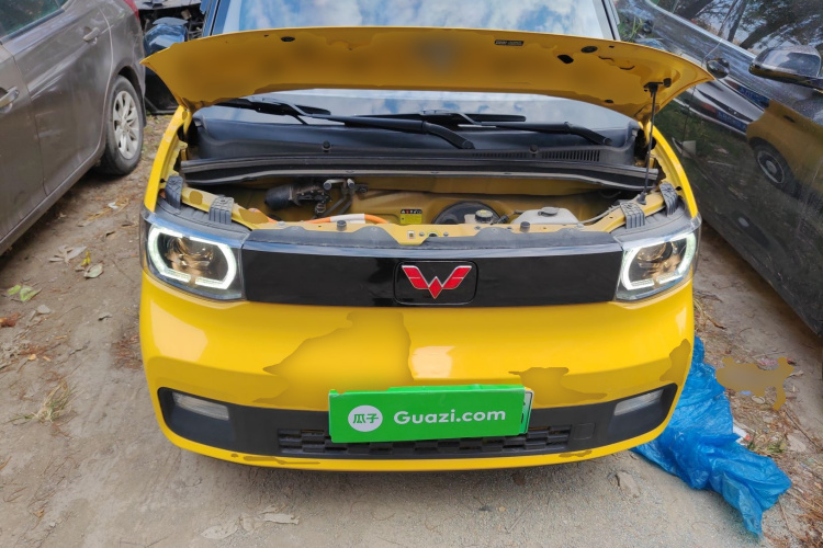 五菱汽车 宏光MINIEV 2021款 马卡龙时尚款 三元锂机舱底盘24