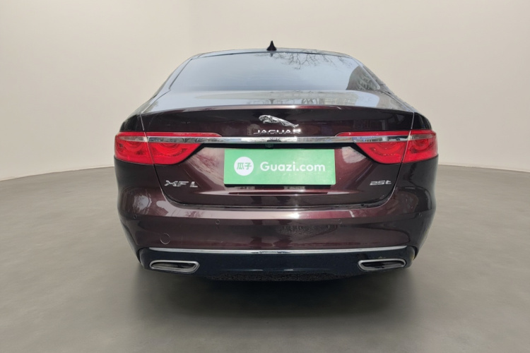 捷豹XFL 2018款 XFL 2.0T 250PS 豪华版车身外观6