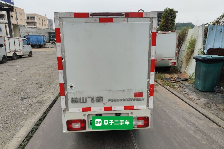 五菱汽车 五菱E10 2023款 舒适型车身外观6