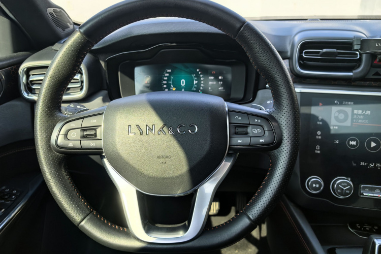 领克03 2018款 1.5TD DCT劲版 国V中控内饰7002