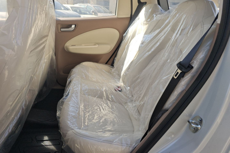 五菱汽车 宏光MINIEV 2025款 四门版 进阶款中控内饰21