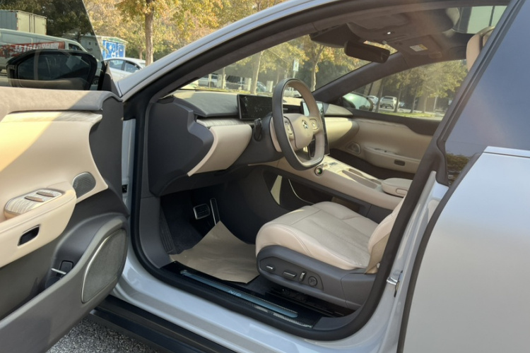 蔚来ET7 2022款 75kWh局部细节19