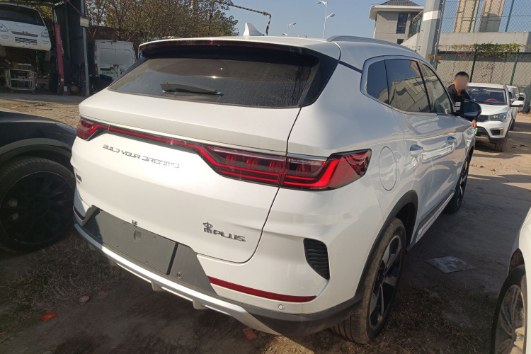 比亚迪 宋PLUS新能源 2021款 EV 旗舰型车身外观6005