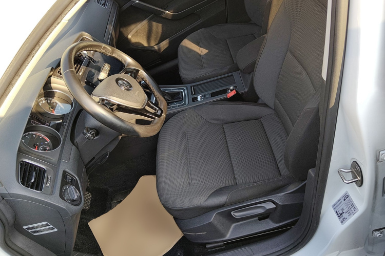 大众 高尔夫 2016款 1.6L 自动舒适型中控内饰19