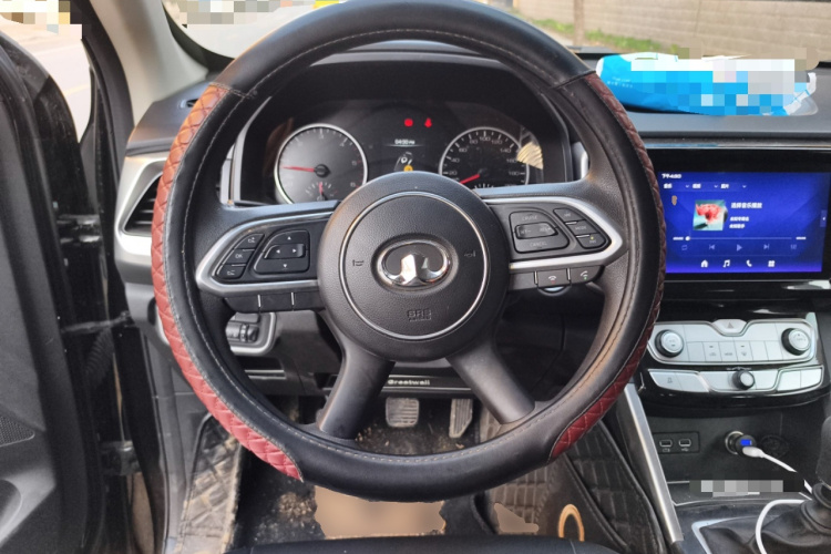 长城 炮 2021款 2.0T商用版手动柴油两驱精英型长箱GW4D20M中控内饰13