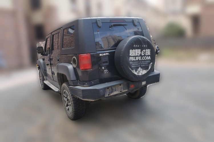 北京BJ40 2017款 40L 2.3T 自动四驱环塔冠军版车身外观6003