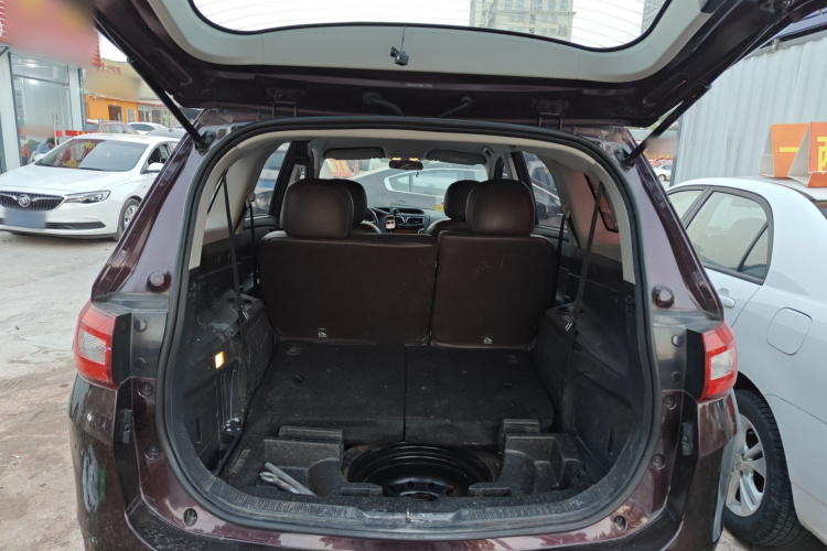 海马 福美来MPV 2017款 七座版 1.5T 自动适·享型局部细节23