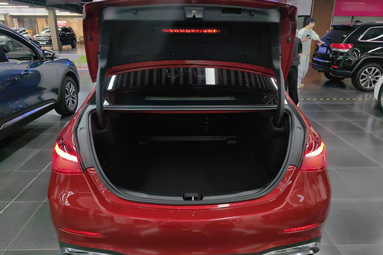 奔驰C级 2022款 C 200 L 运动版局部细节23