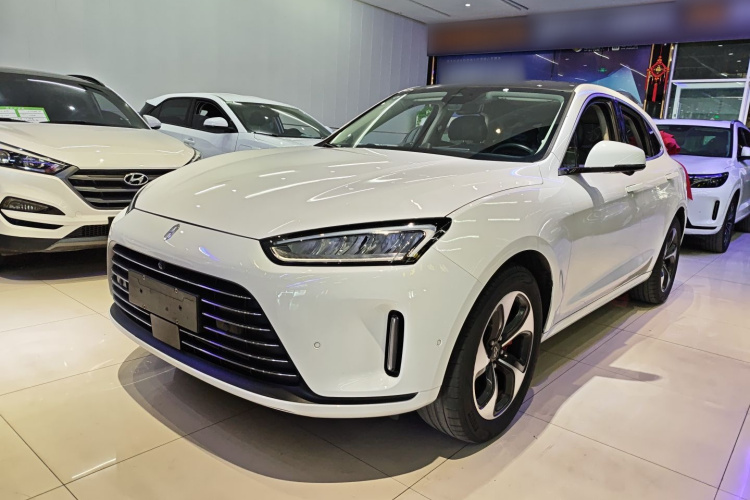 鸿蒙智行 问界M5 2022款 增程后驱标准版车身外观1