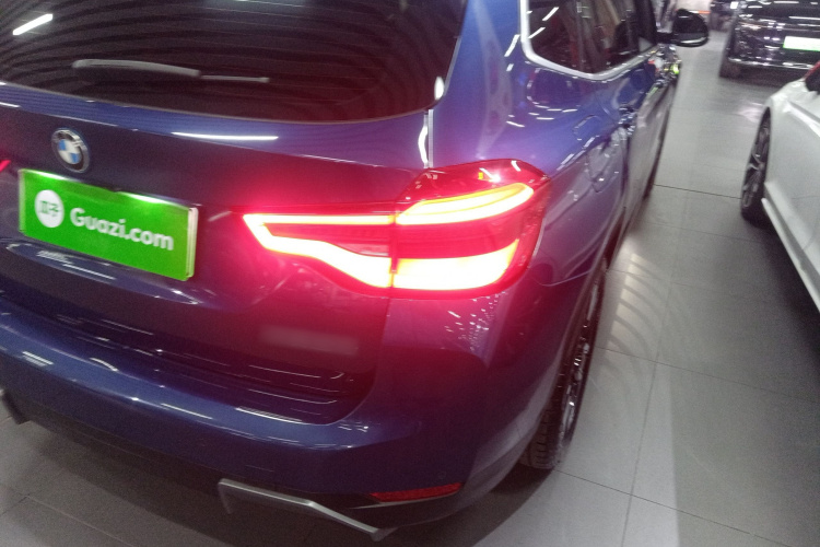 宝马iX3 2021款 改款 领先型车身外观9