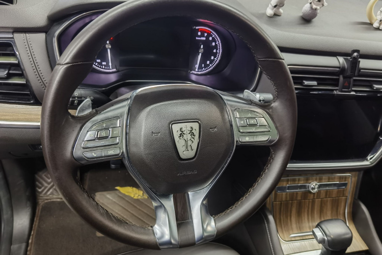 荣威RX8 2018款 30T 智联网两驱至尊版中控内饰7004