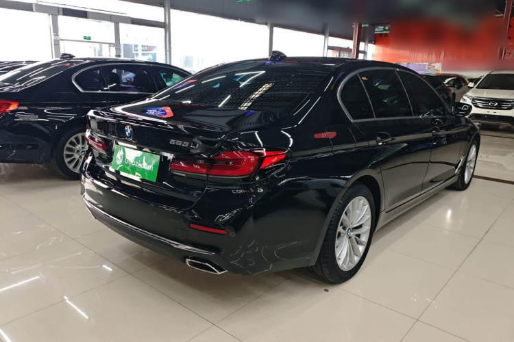 宝马5系 2021款 525Li 豪华套装车身外观7