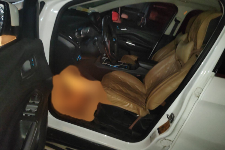 福特 翼虎 2017款 EcoBoost 180 两驱虎跃型中控内饰7003