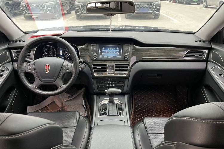 红旗H7 2019款 1.8T 舒适版中控内饰7002