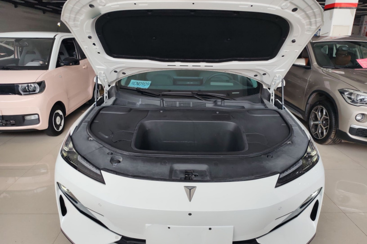 深蓝汽车 深蓝SL03 2023款 515MAX纯电版机舱底盘24