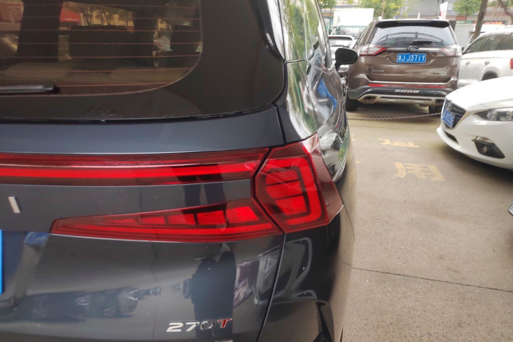 现代 库斯途 2022款 270TGDi 智爱旗舰版 TOP车身外观9