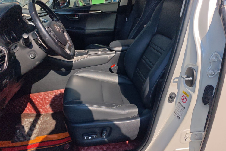 雷克萨斯NX 2017款 200 全驱 锋尚版中控内饰7002