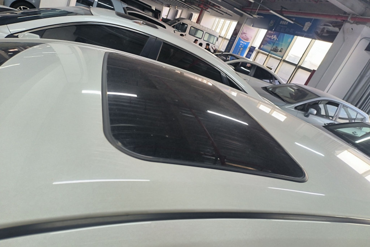 丰田 雷凌 2023款 185T CVT豪华版局部细节57