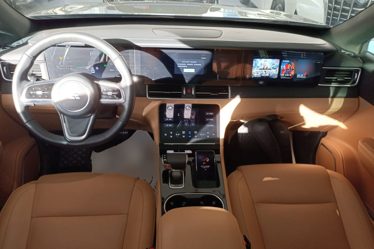 理想汽车 理想ONE 2021款 增程6座版中控内饰12