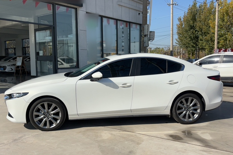 马自达3 昂克赛拉 2022款 2.0L 自动质雅版车身外观6003