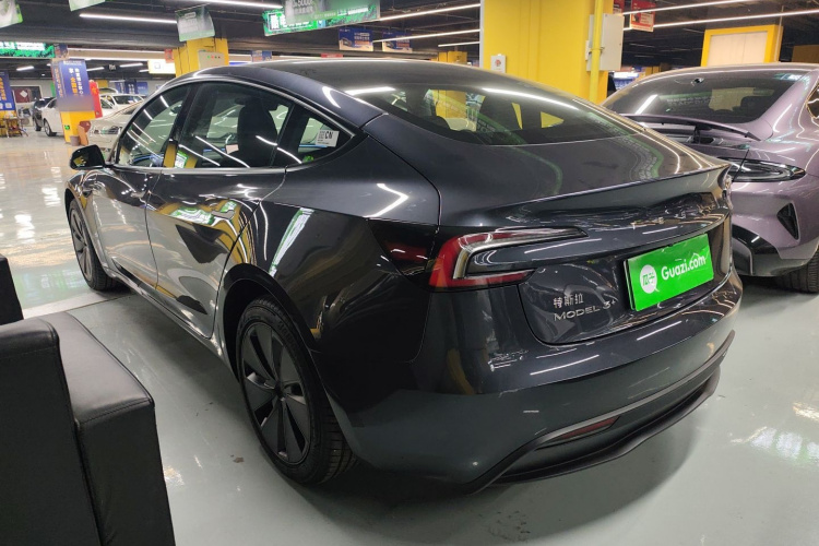 特斯拉 Model 3 2023款 长续航全轮驱动版车身外观6003