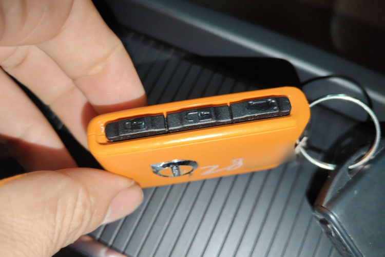 沃尔沃XC60 2024款 B5 四驱智逸豪华版中控内饰7001