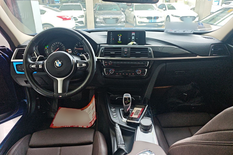 宝马3系 2018款 320Li 领先型M运动套装中控内饰12