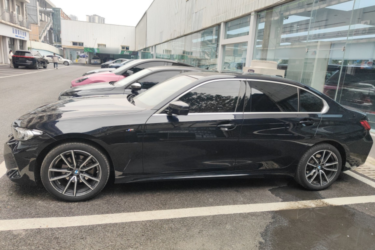 宝马3系 2023款 325Li M运动套装车身外观4