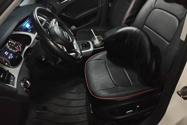 奥迪A4L 2013款 35 TFSI 自动标准型局部细节19