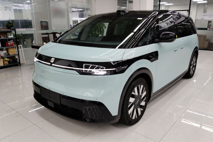 极氪MIX 2025款 智驾版车身外观1