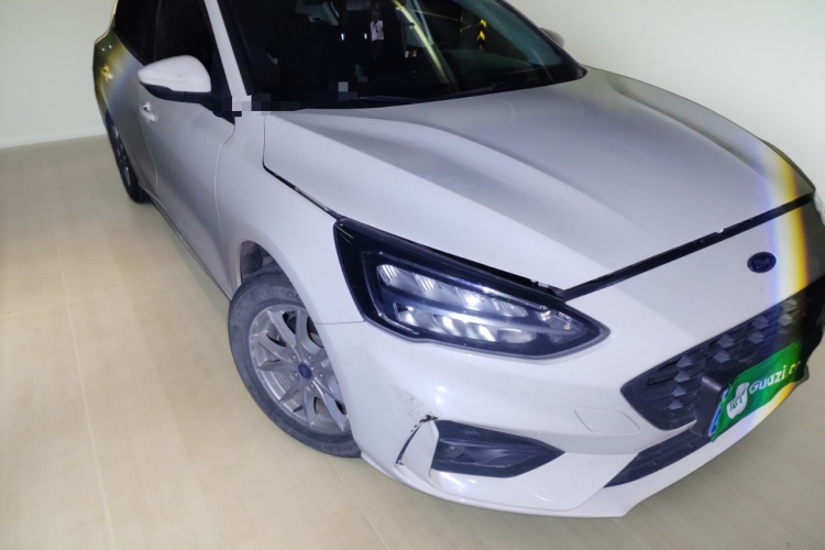 福特 福克斯 2021款 两厢 EcoBoost 180 自动锋潮型车身外观3