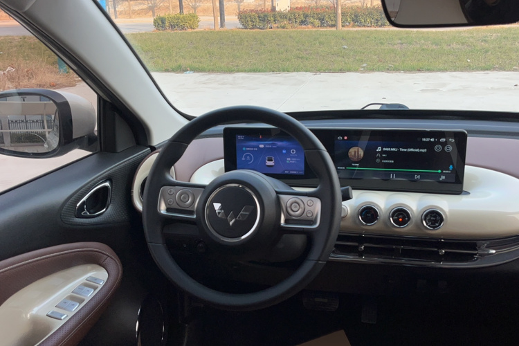 五菱汽车 五菱缤果 2023款 203km 舒享款局部细节13