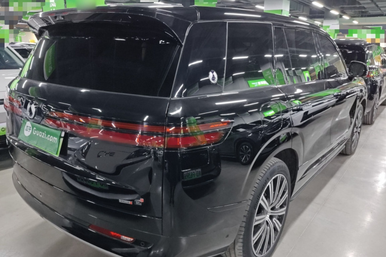 腾势N9 2025款 旗舰型车身外观7