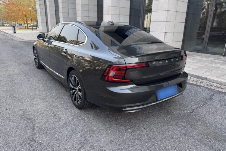 沃尔沃S90 2021款 B5 智远豪华版车身外观6004